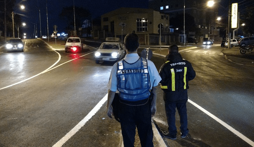 Agente de trânsito de Gravataí é suspenso após autuar veículo de funcionário da prefeitura