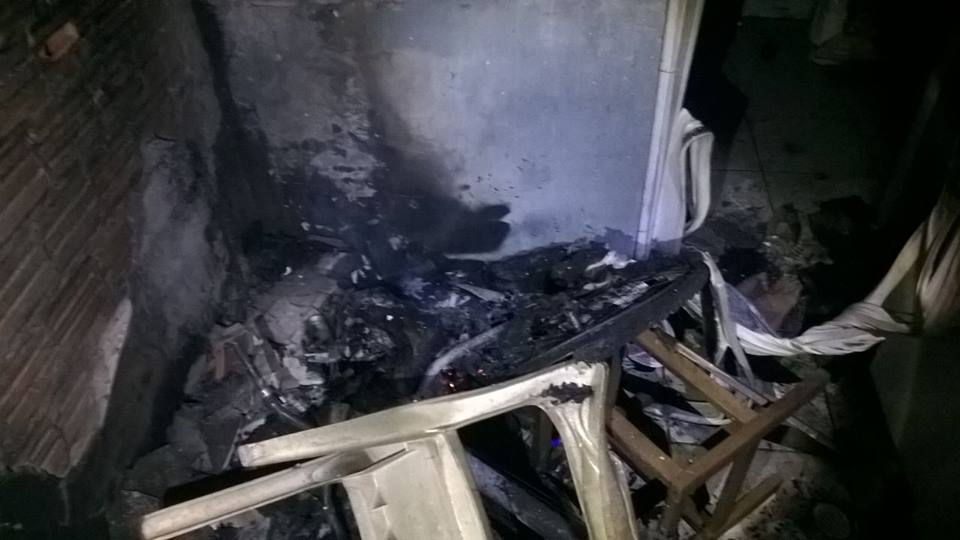 Mulher morre carbonizada após casa pegar fogo em Gravataí