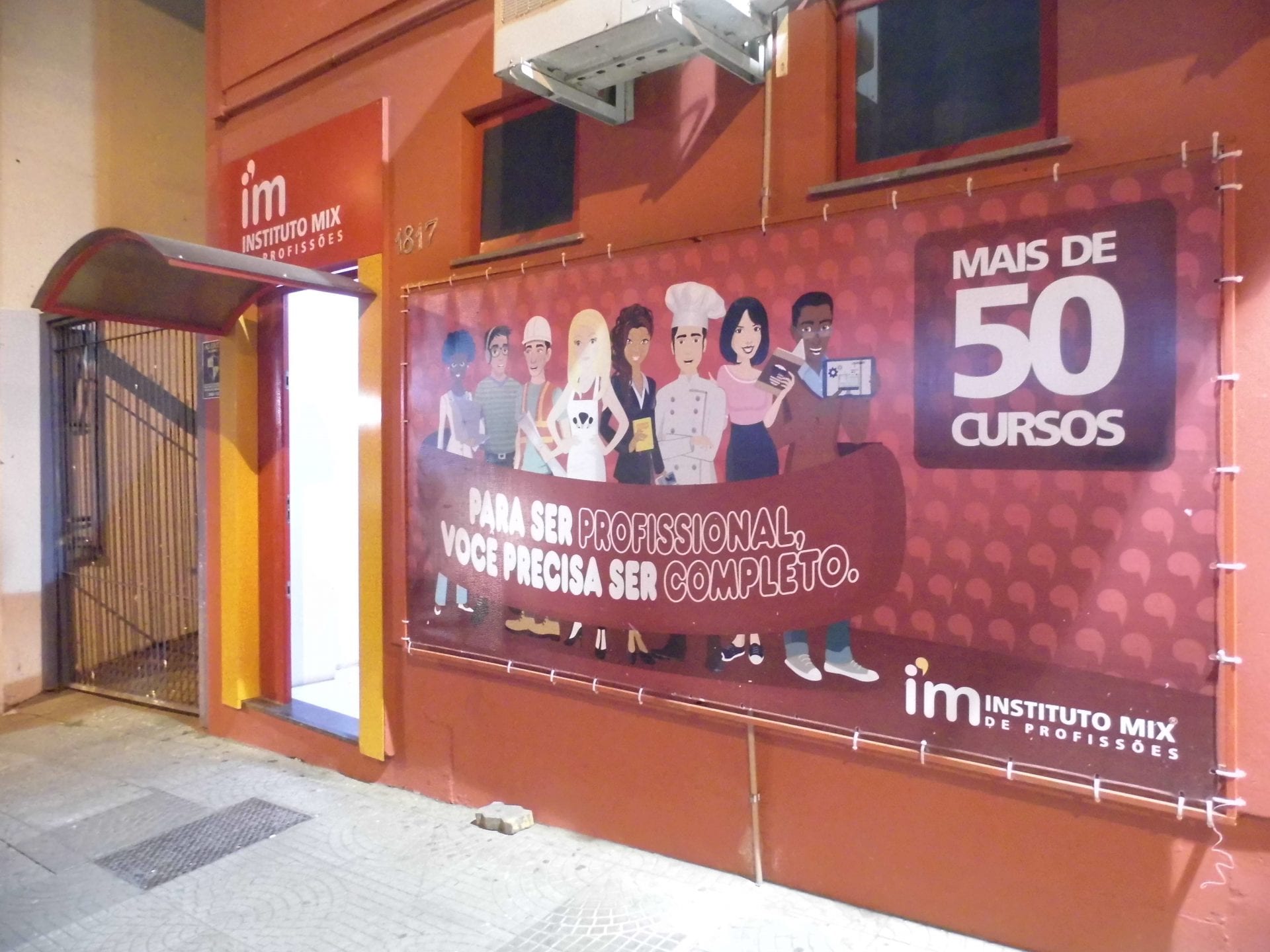 Instituto Mix sorteia 11 bolsas nos primeiro dia do Feirão, confira os premiados