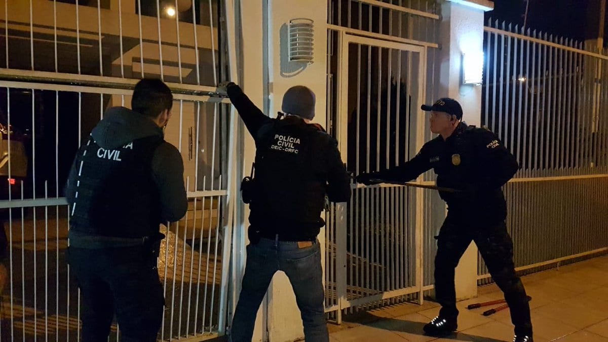 Polícia prende em Gravataí suspeito de assaltos a banco e casas de câmbio