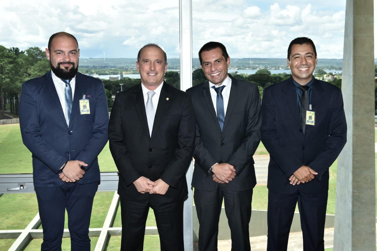 Prefeitura vai à Brasília em busca de dinheiro para a Saúde
