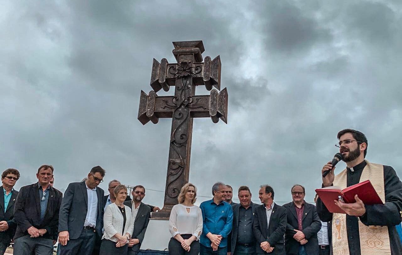 Uma cruz que marca o resgate das origens de Gravataí