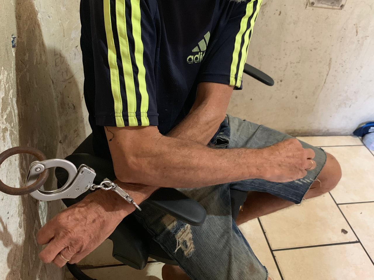 Polícia Civil prende idoso acusado de filmar relação sexual com crianças em Gravataí