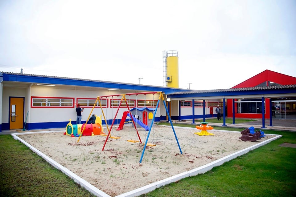 Criançada da Jobim e Rondon contam agora com uma nova escola