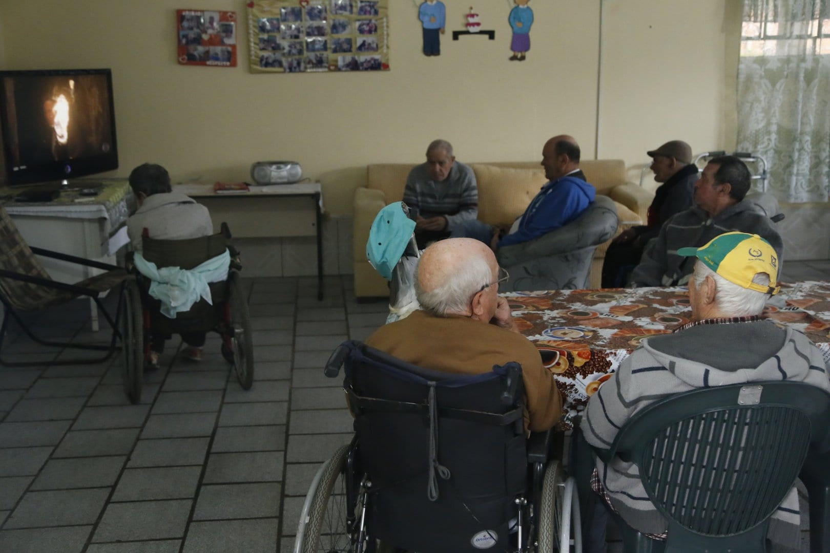Projeto na Câmara quer padrinhos e madrinhas para idosos que vivem em asilos em Gravataí