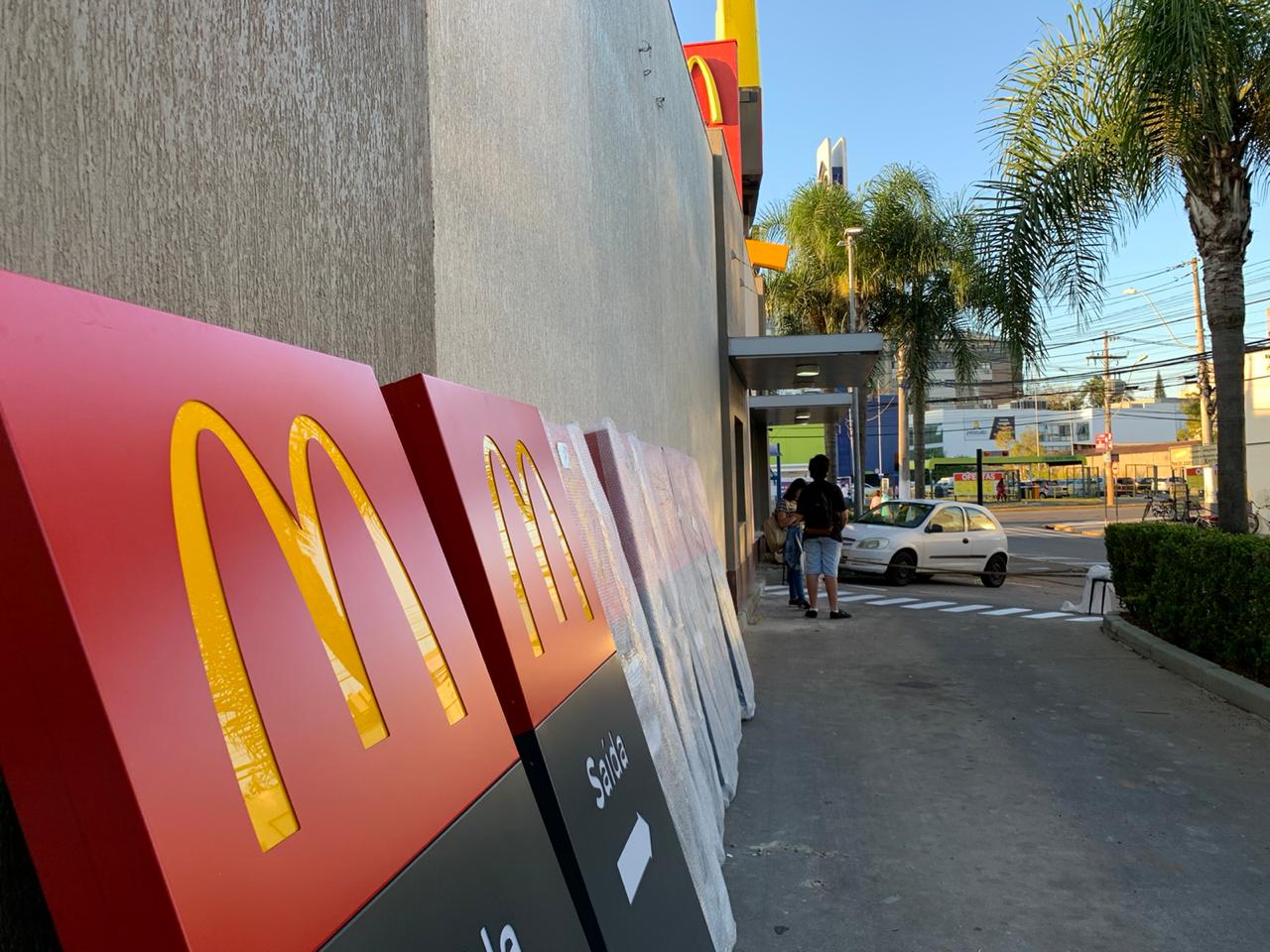 McDonald’s de Gravataí passa por reforma e faz mistério quanto a identidade ‘Méqui’