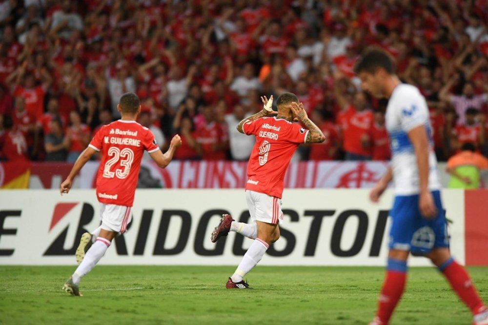 Juliano Piasentin | Colorado coloca chilenos na roda e vence a primeira da fase de grupos da Libertadores