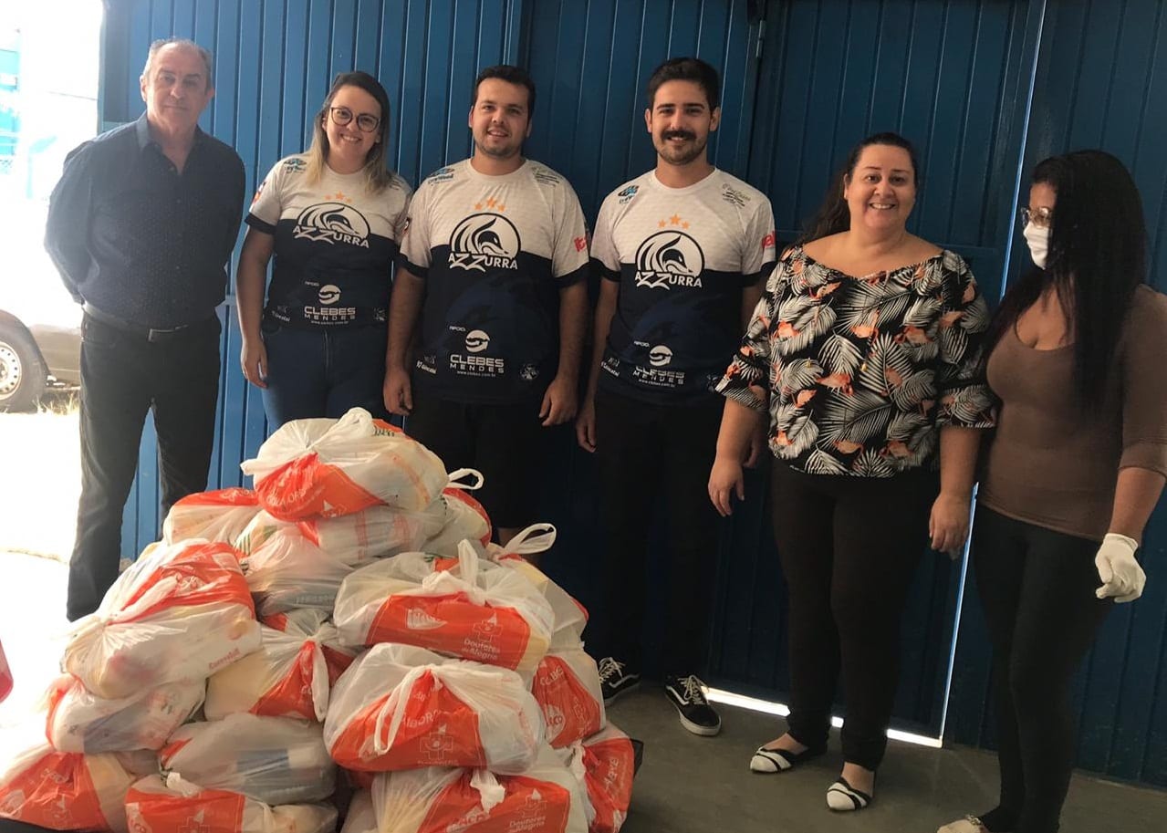 Empresa e gincaneiros doam cestas básicas ao Comitê de Solidariedade em Gravataí