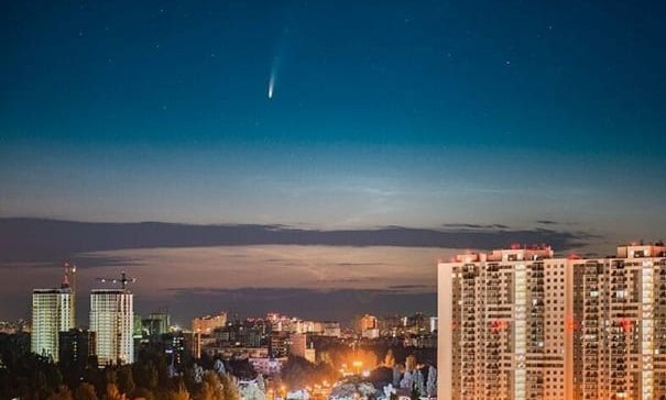 Cometa Neowise passará pelo Brasil com possibilidade de ser visto a olho nu