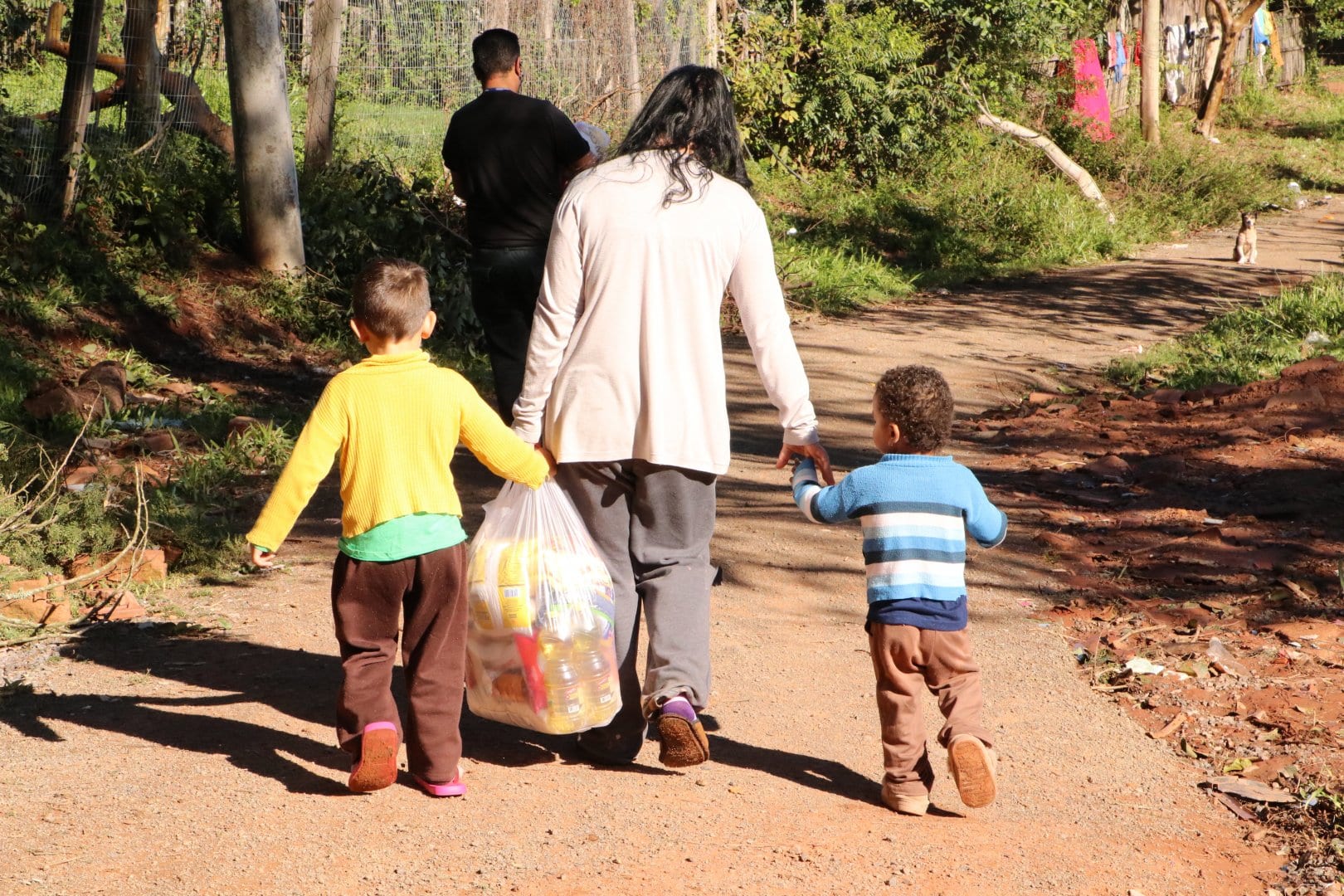 Governo municipal segue com a distribuição de cestas básicas à famílias de Gravataí