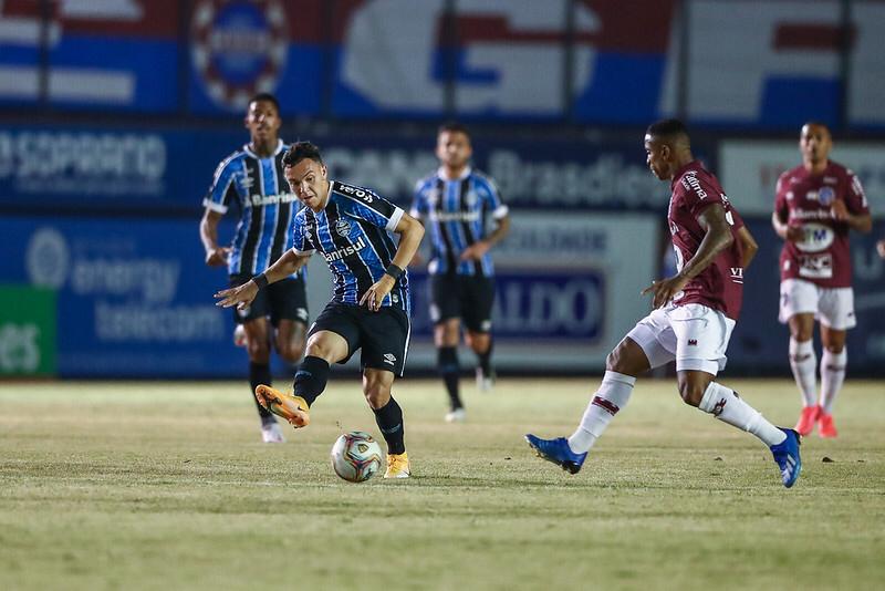 Vitória, título próximo e preocupações; Grêmio não pode se enganar com triunfo na Serra