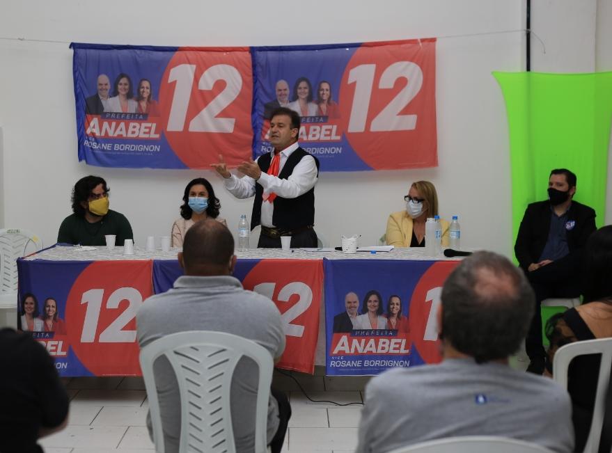 Agenda | Anabel Lorenzi realiza planária com candidatos a vereadores e vereadoras