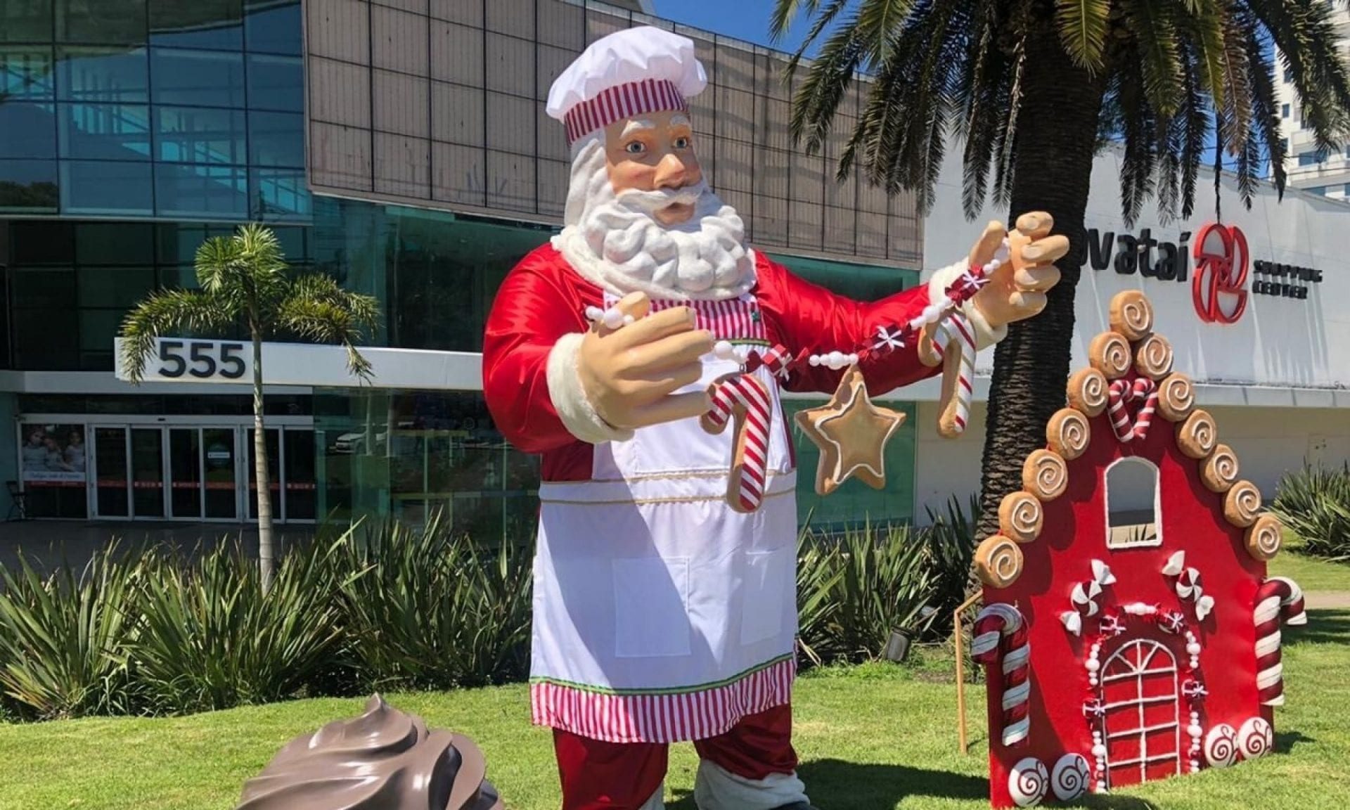 Gratuito e em formato drive-in, Gravataí Shopping promove chegada do Papai Noel