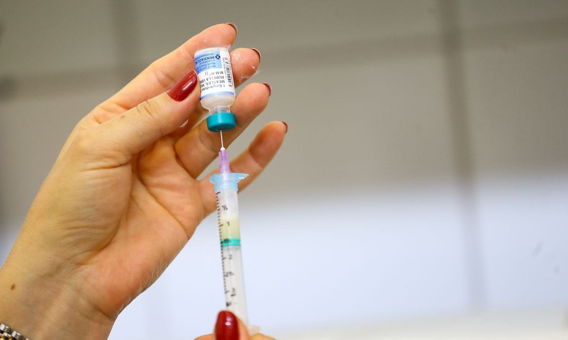 Campanha Nacional de Vacinação começa na próxima semana, anuncia governo federal