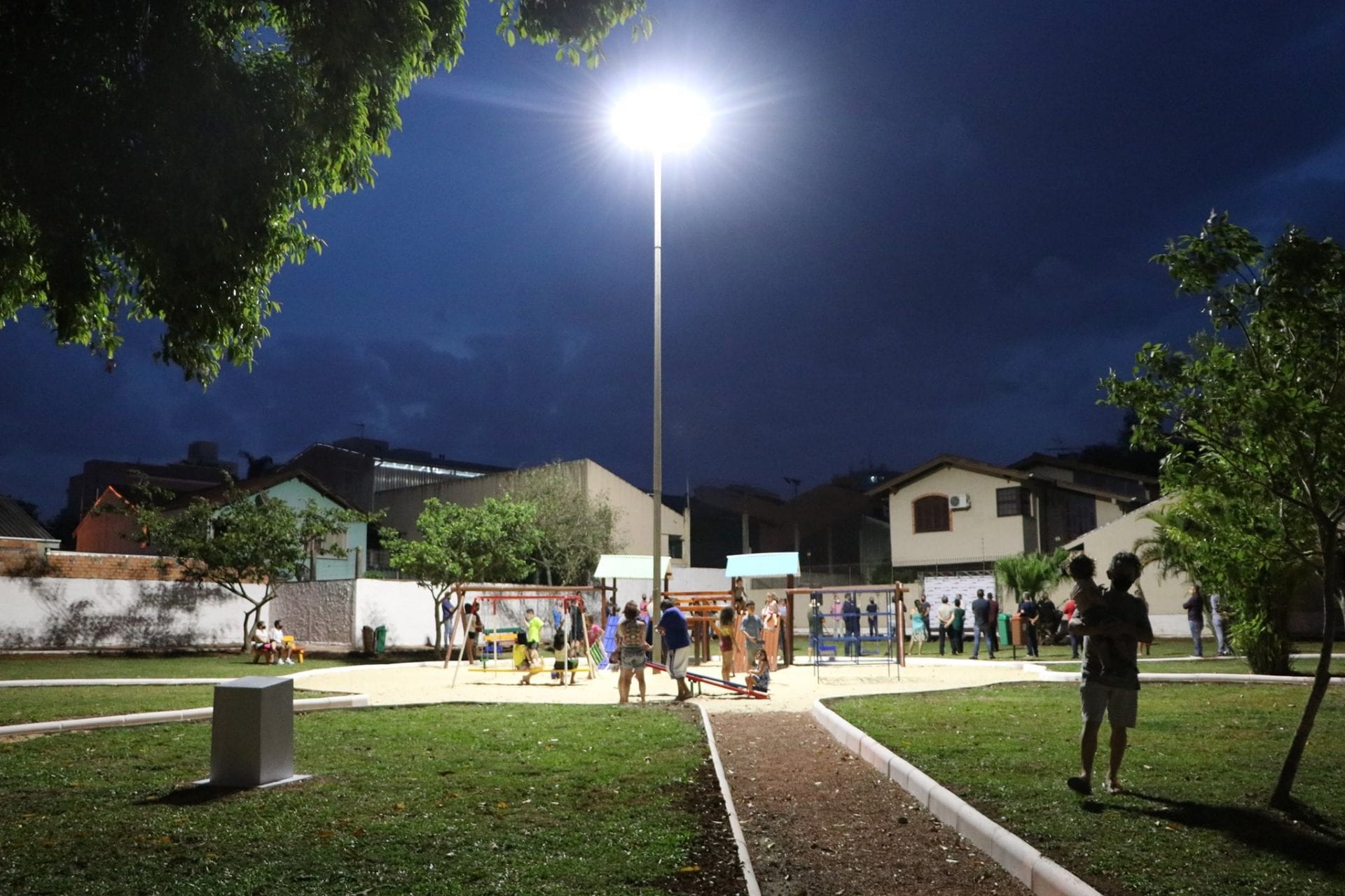 Moradores do Parque Ely, em Gravataí, ganham uma novo espaço de lazer