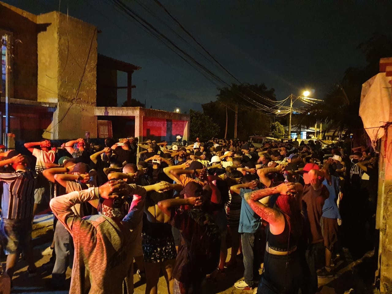 Brigada Militar acaba com aglomeração de 200 pessoas em Gravataí