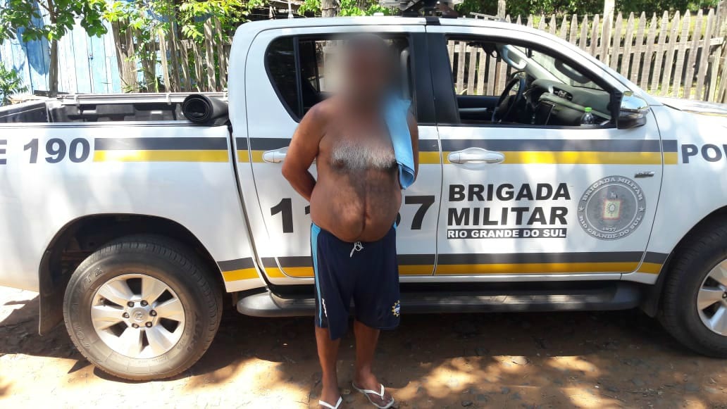 Procurado pela polícia, indiciado por três homicídios é preso escondido na área rural de Gravataí