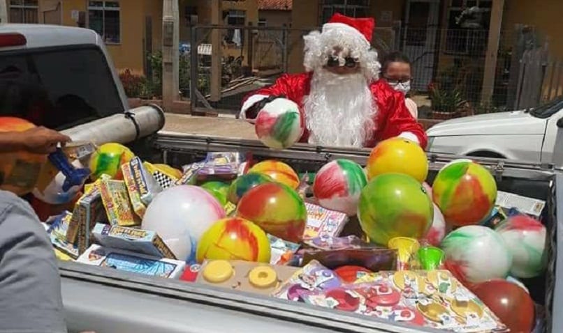 Campanha em família entrega 450 brinquedos para crianças de Gravataí