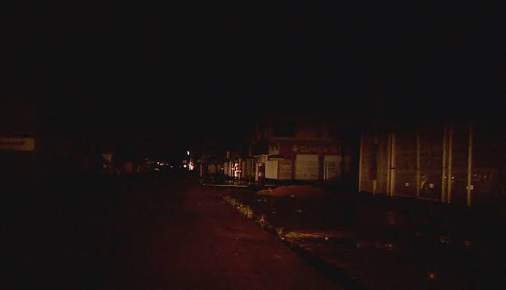 Moradores sofrem com a falta de luz há dois dias em Gravataí