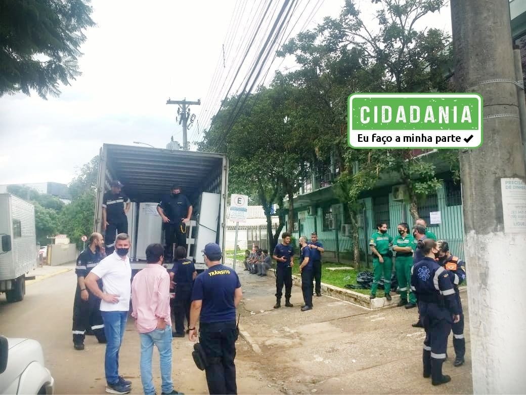 Empresário emprestou caminhão para transportar medicamentos da Farmácia Municipal em Gravataí