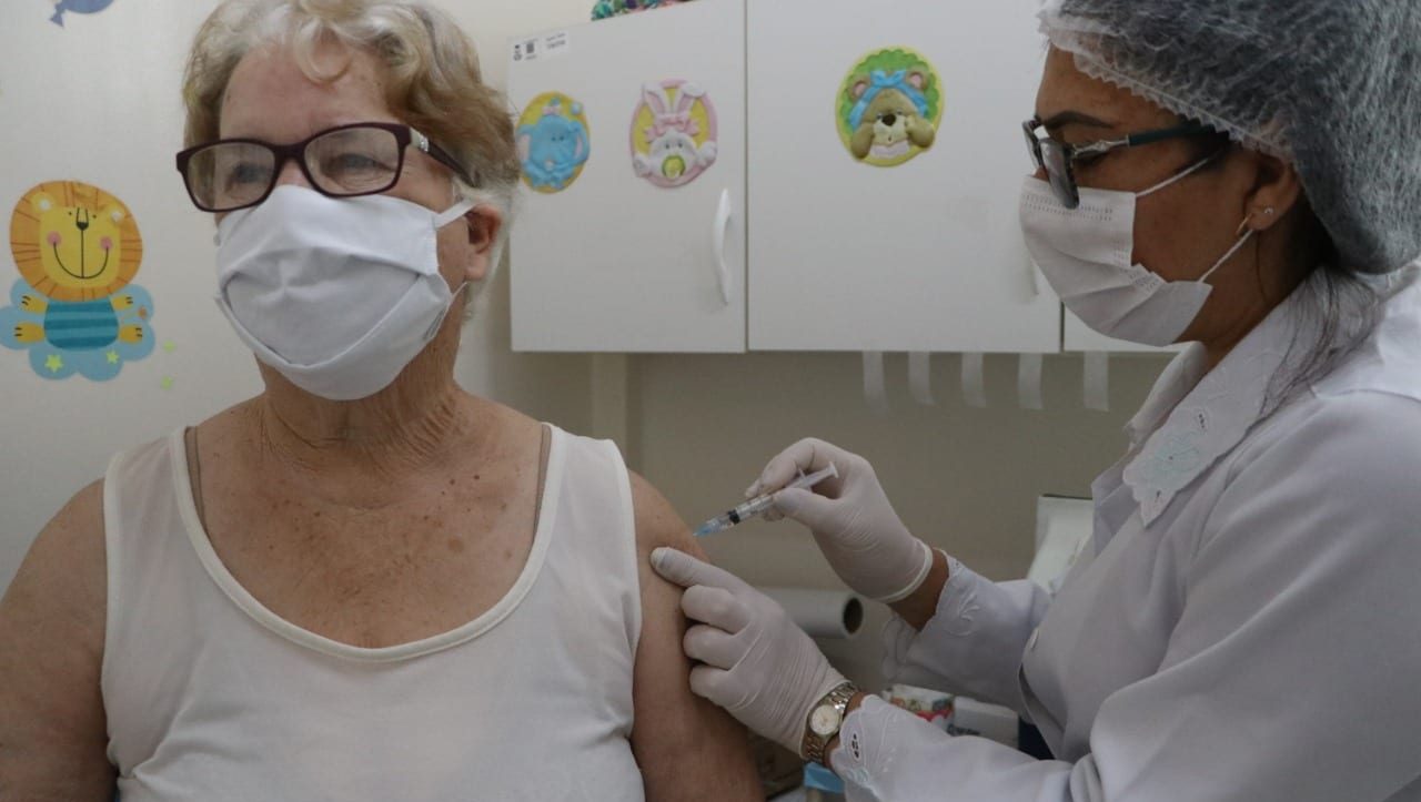 Gravataí abre vacinação para idosos a partir dos 77 anos