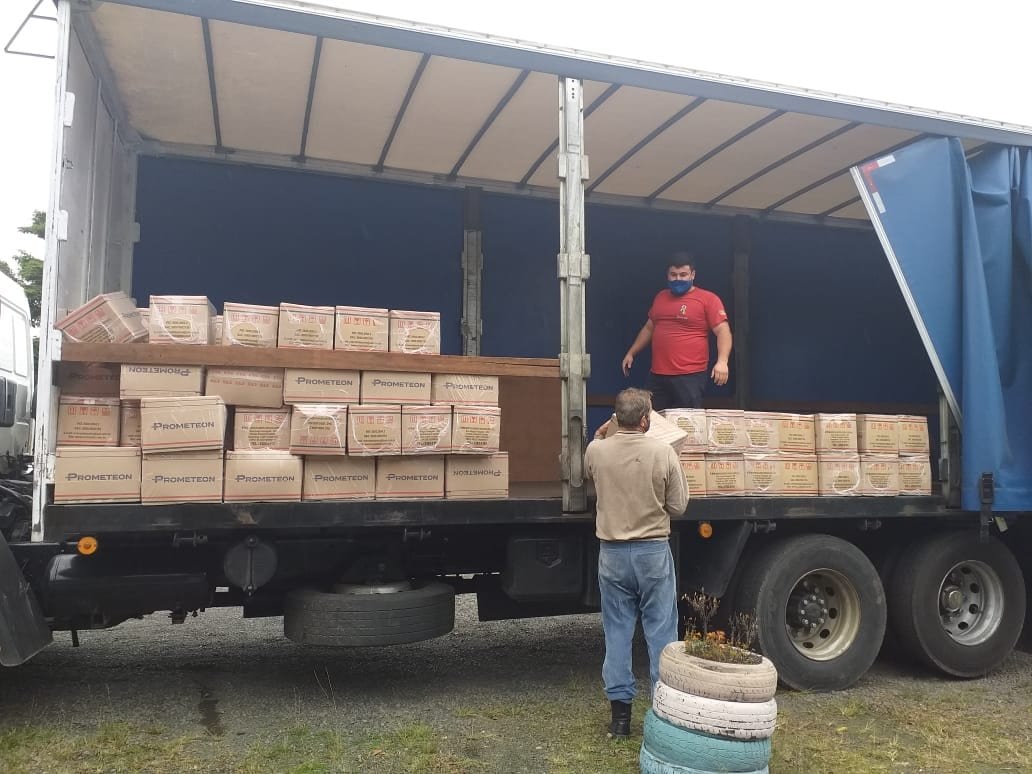 Indústria de Gravataí doa 150 cestas de alimentos à famílias carentes 