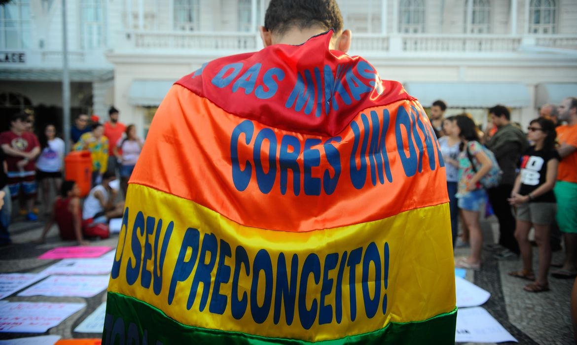 Projeto propõe a criação de uma Frente Parlamentar de apoio à causa LGBTQIA+ em Gravataí