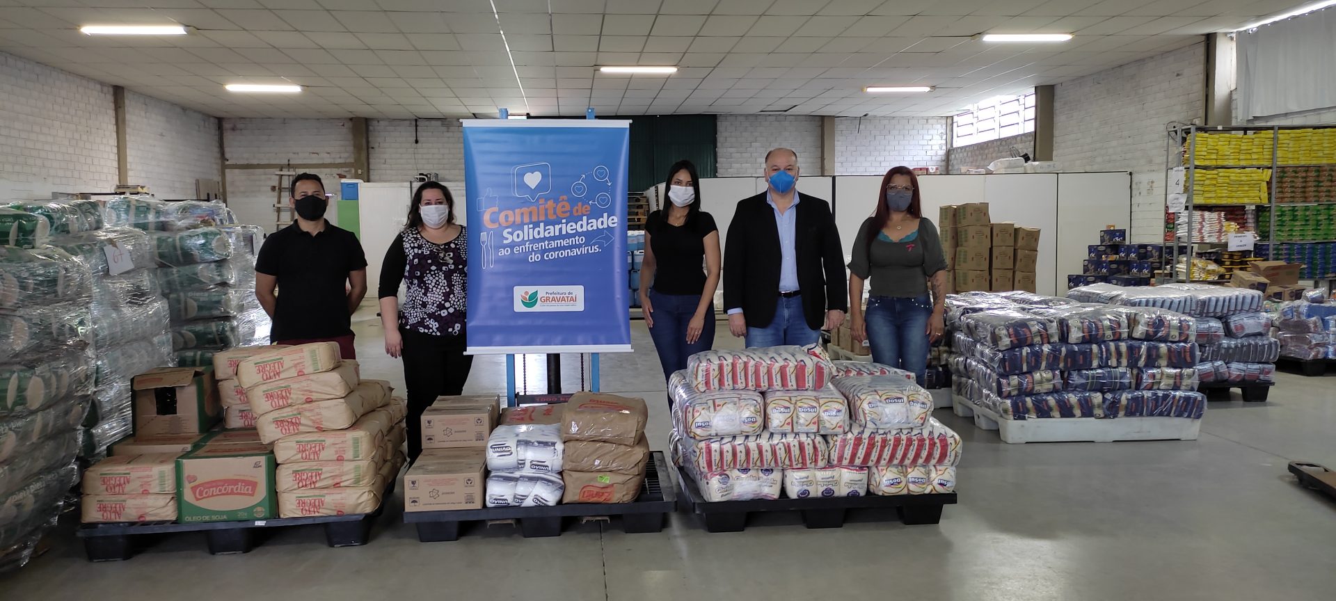 Vice-prefeito de Gravataí, Dr. Levi, doa uma tonelada de alimentos ao Comitê de Solidariedade