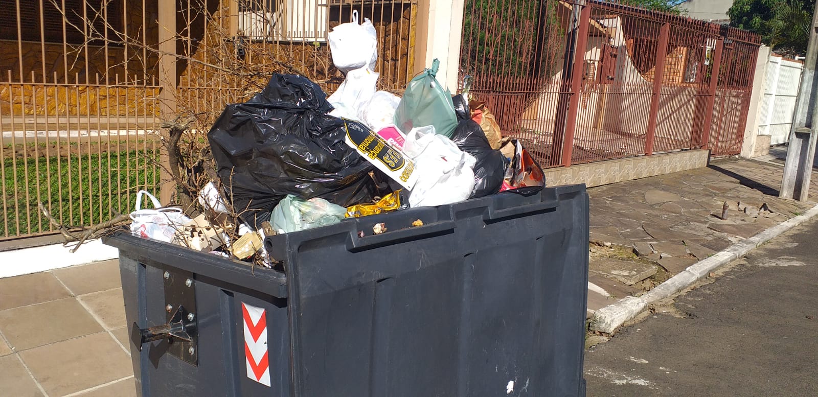 Após desistências, quarta empresa é chamada para resolver o problema do lixo em Cachoeirinha