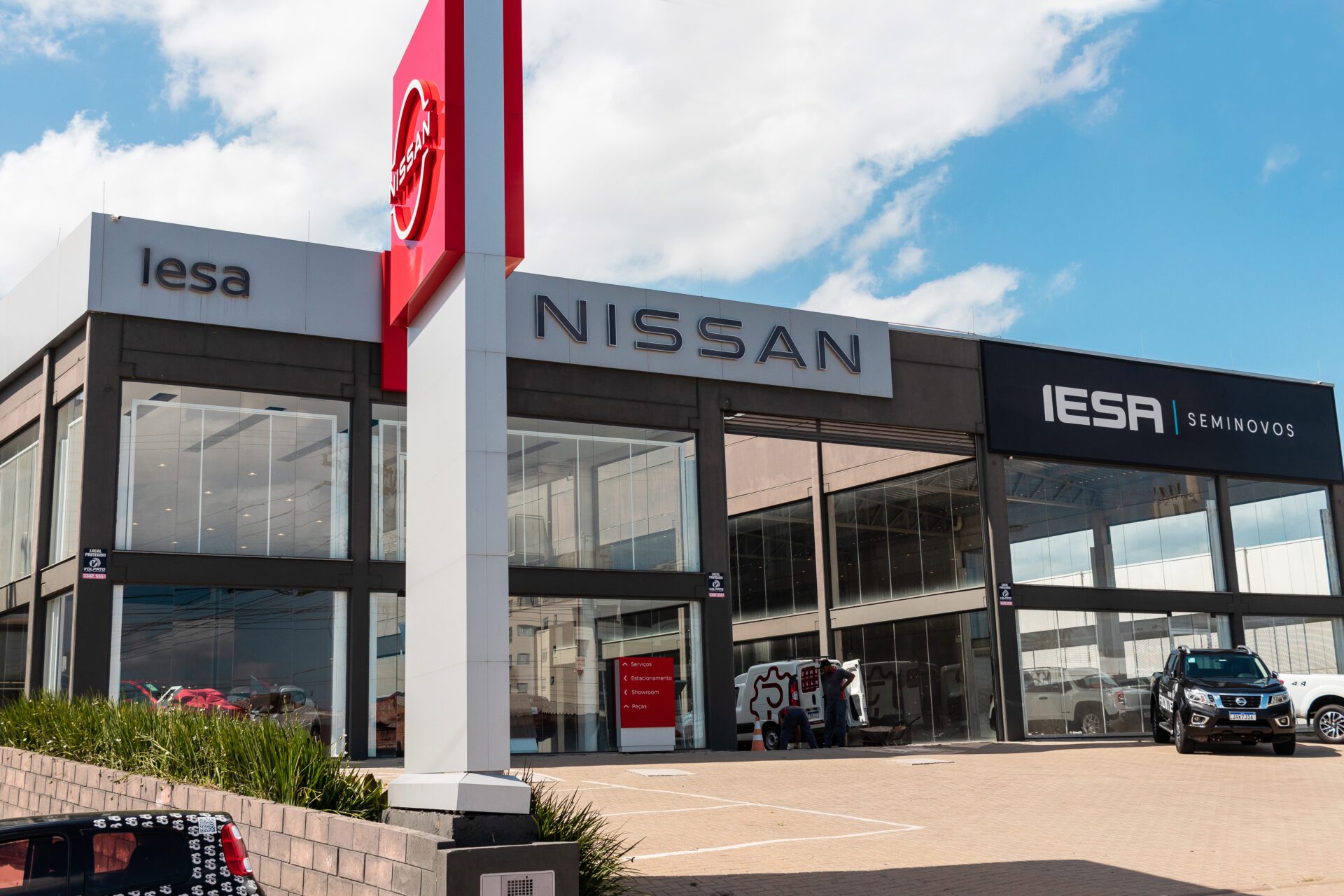 Primeira com novo conceito da Iesa Nissan no Brasil, loja de Gravataí oferece serviço completo aos clientes