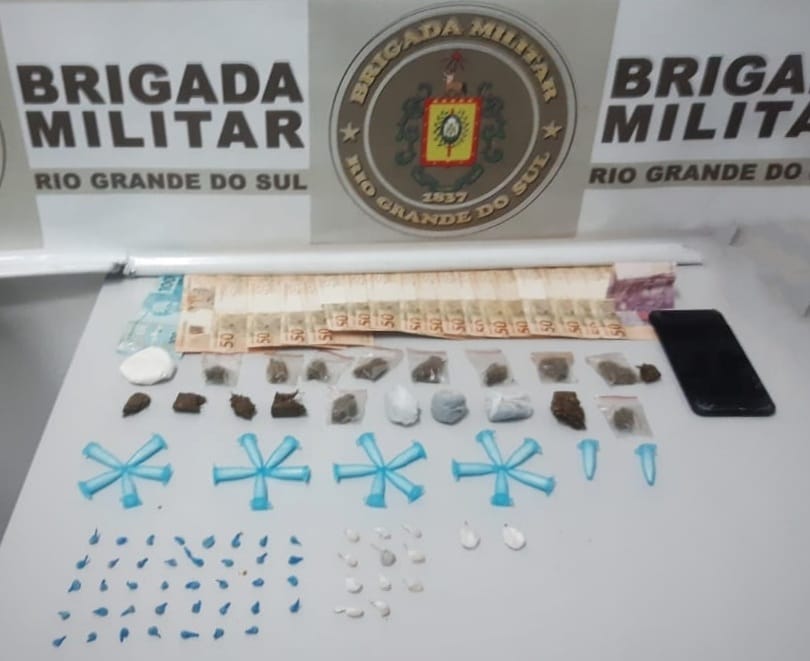 Homem é preso com mais de 90 porções de drogas em Gravataí