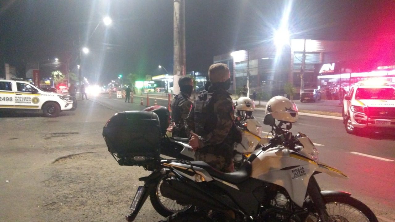 Operação da Brigada Militar abordou mais de 150 carros e motos em Gravataí