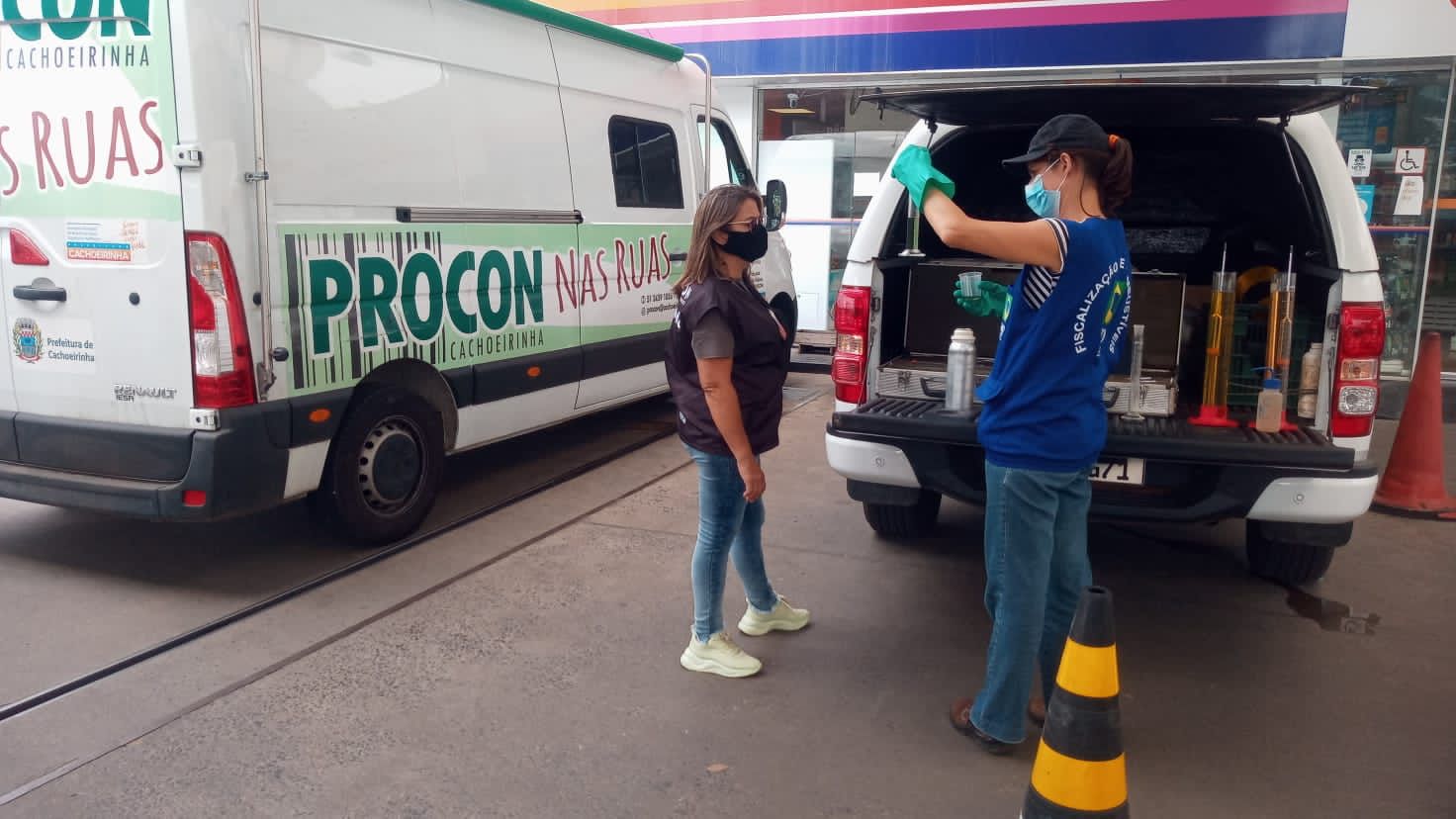 Procon de Cachoeirinha realiza fiscalização em quatro postos de combustíveis