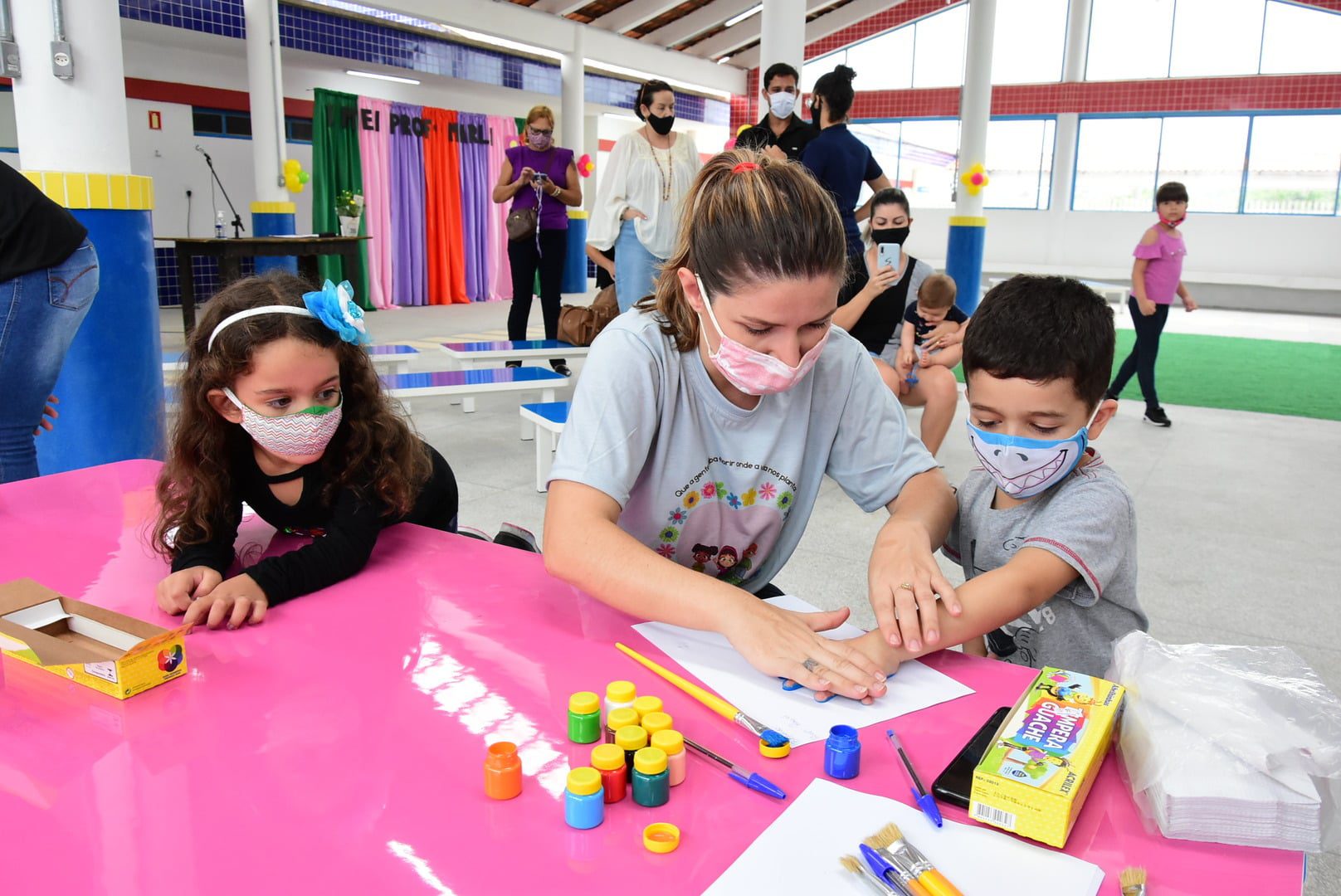 Uso da máscara é obrigatório para crianças a partir de 6 anos nas escolas municipais de Cachoeirinha
