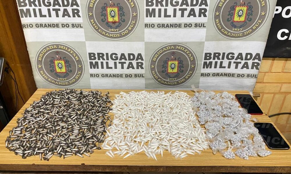 Homem é preso com mais de 3 mil porções de drogas em Cachoeirinha 