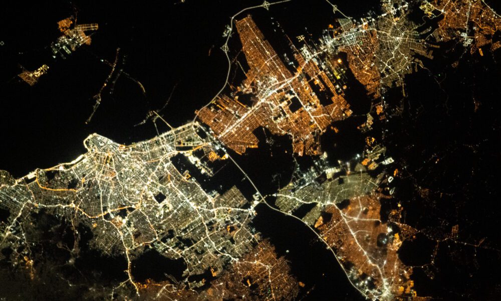 Da estação espacial, Nasa divulga foto de Gravataí e região