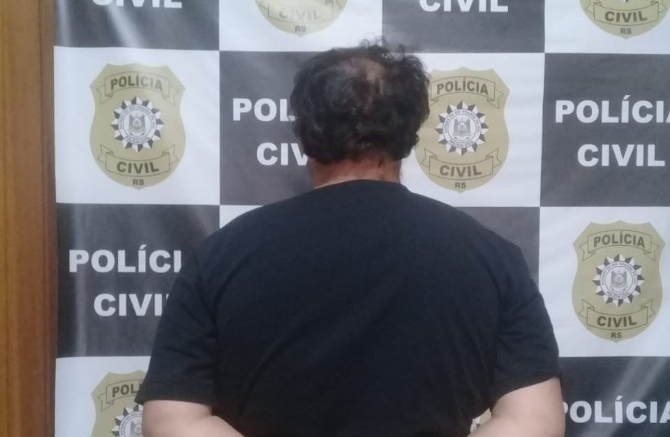 Preso homem que se passou por policial civil para roubar R$ 30 mil de mercado em Gravataí