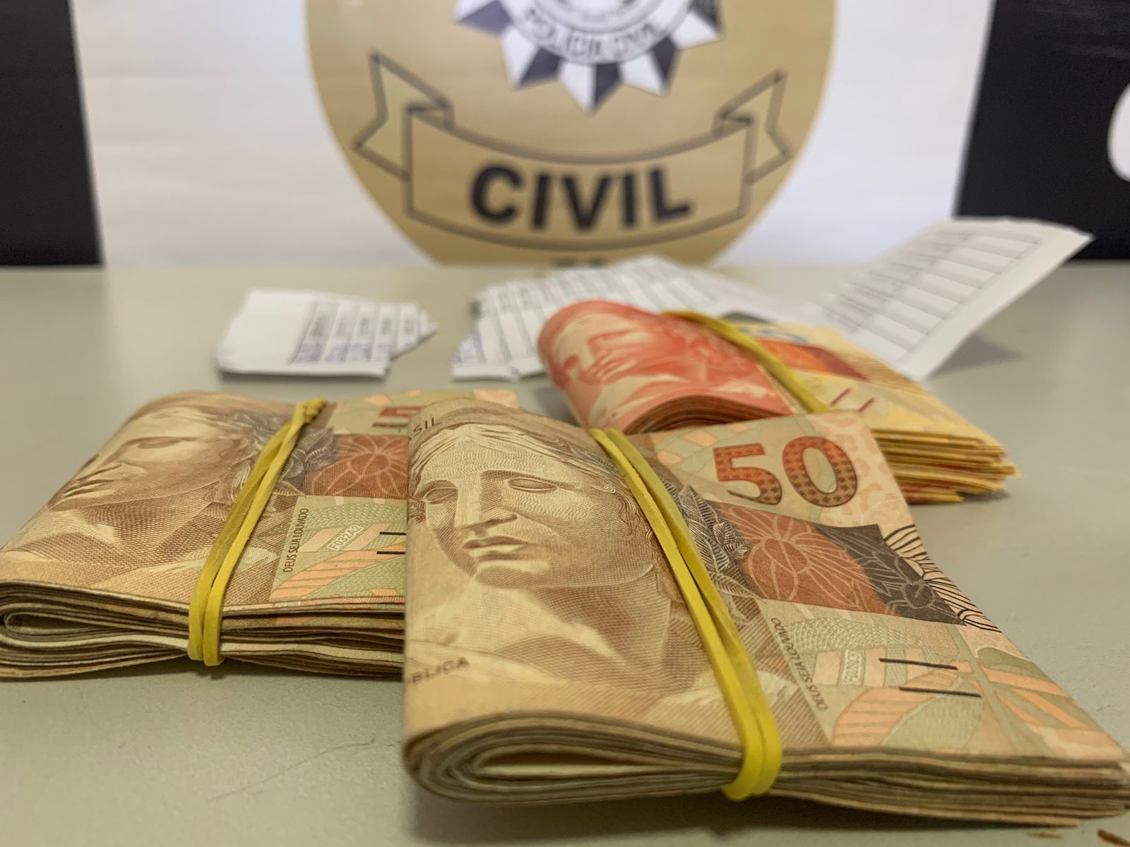 Gravataiense é preso por desviar dinheiro de clientes de banco em Viamão