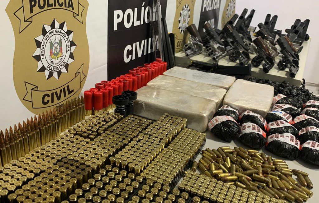 Polícia apreende arsenal de organização criminosa em Gravataí