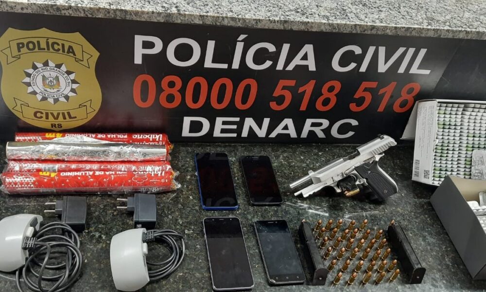 Homem é preso em Cachoeirinha com arma e remédios desviados de farmácia