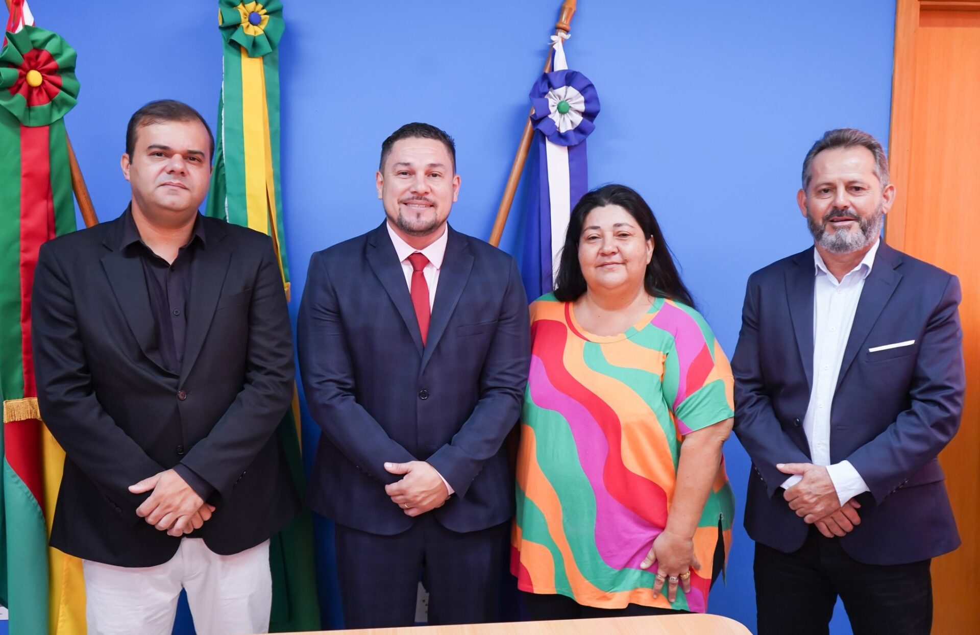 Novas mesas diretoras do Legislativo de Gravataí e Cachoeirinha exercem suas funções a partir deste domingo