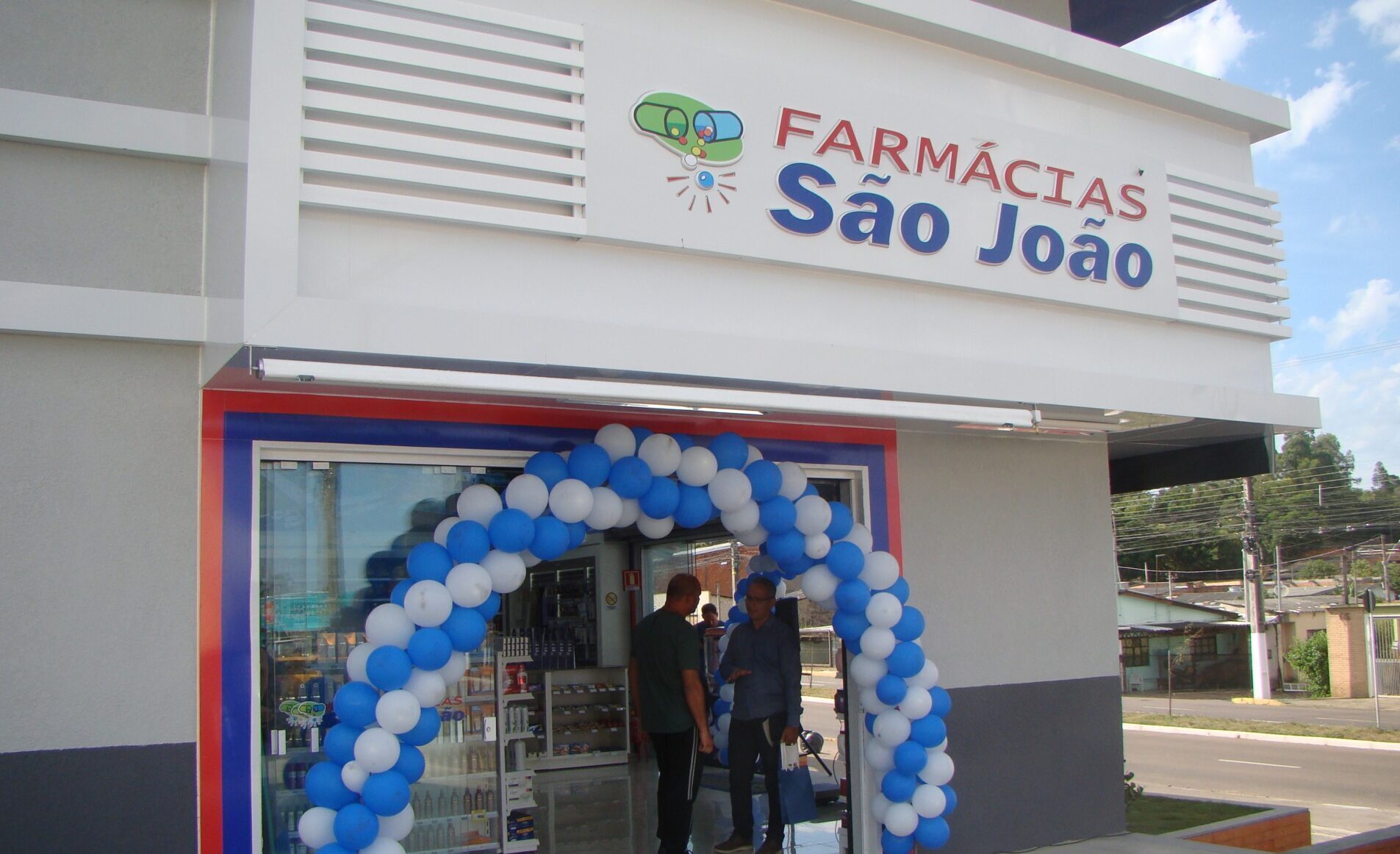 Considerando Gravataí sua “segunda casa”, São João inaugura 16ª farmácia na cidade