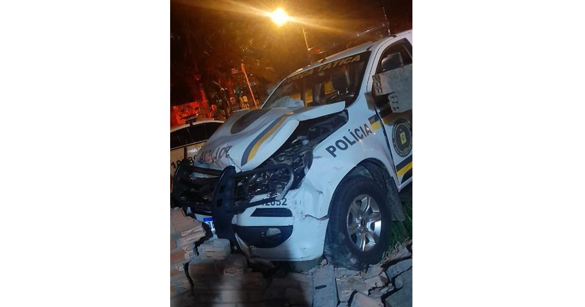 Policiais militares sofrem acidente durante ocorrência em Gravataí