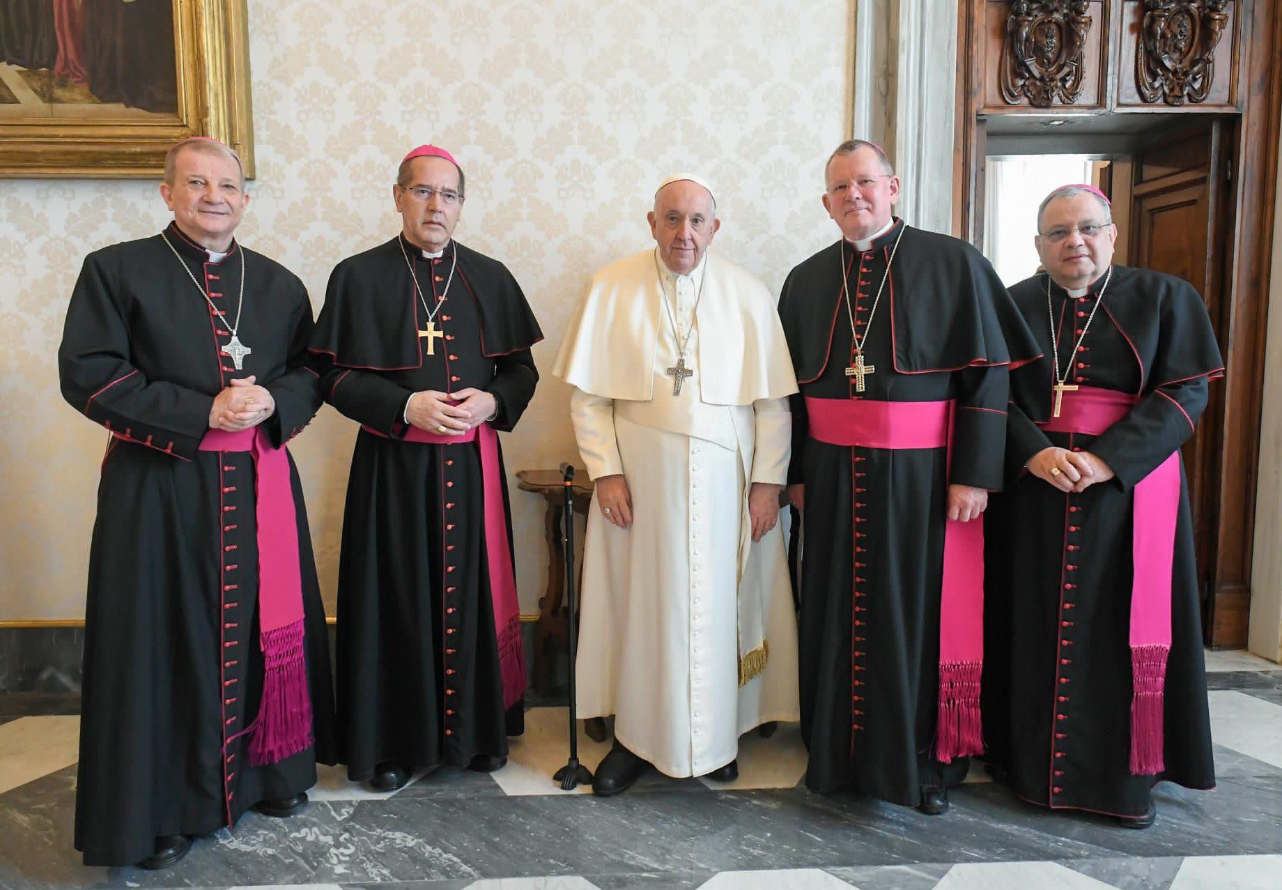 Bispo que esteve à frente do Vicariato de Gravataí se reúne com o Papa Francisco