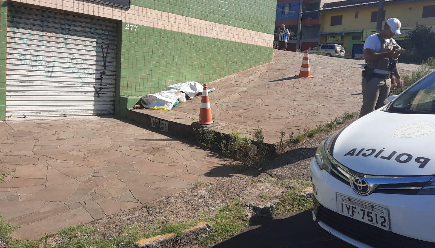 Em Cachoeirinha, corpo encontrado em calçada estava há dois dias no local