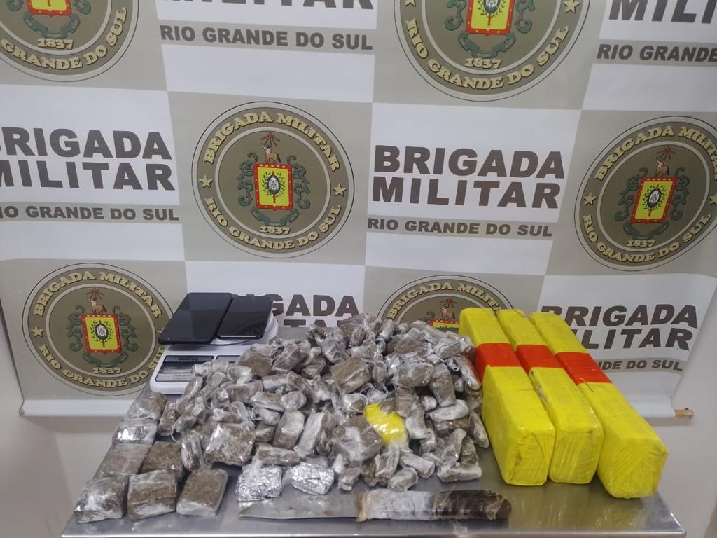 Dupla é presa por tráfico de drogas em Gravataí