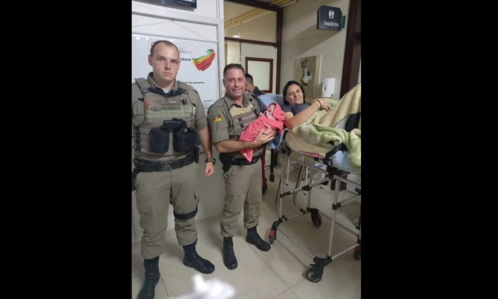 Policiais militares realizaram parto em Cachoeirinha na madrugada deste sábado