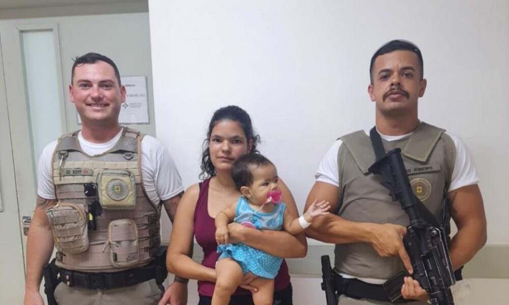 Bebê de oito meses é salva por policiais militares de Gravataí