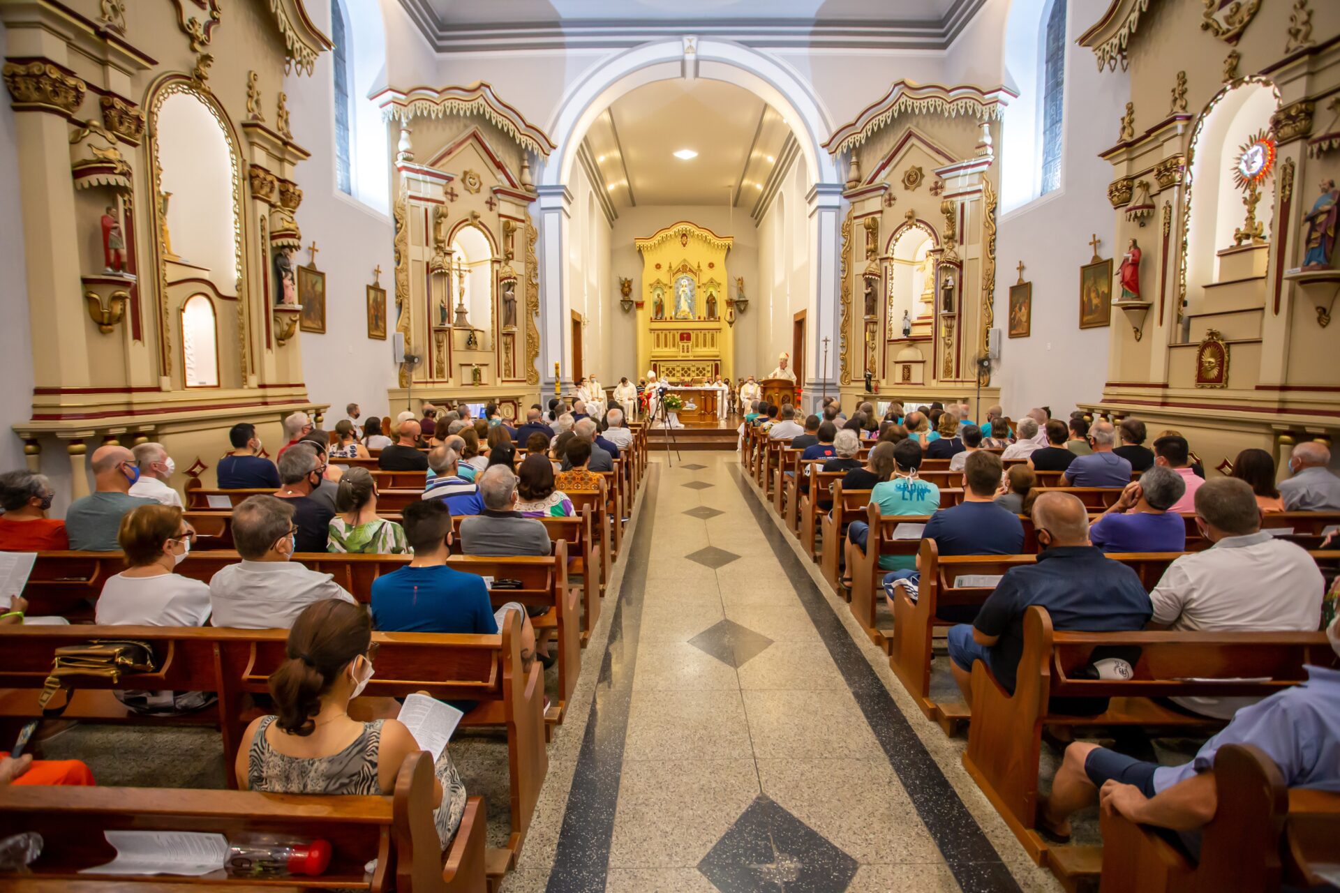 Igreja Matriz de Gravataí realiza programação especial de Páscoa