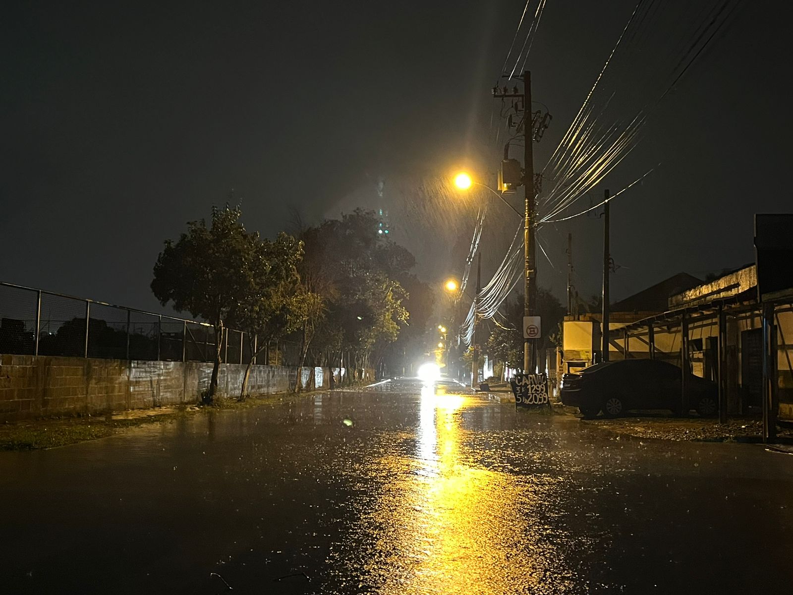 Chuva não dá trégua e gera alagamentos em Gravataí; há bairros sem luz